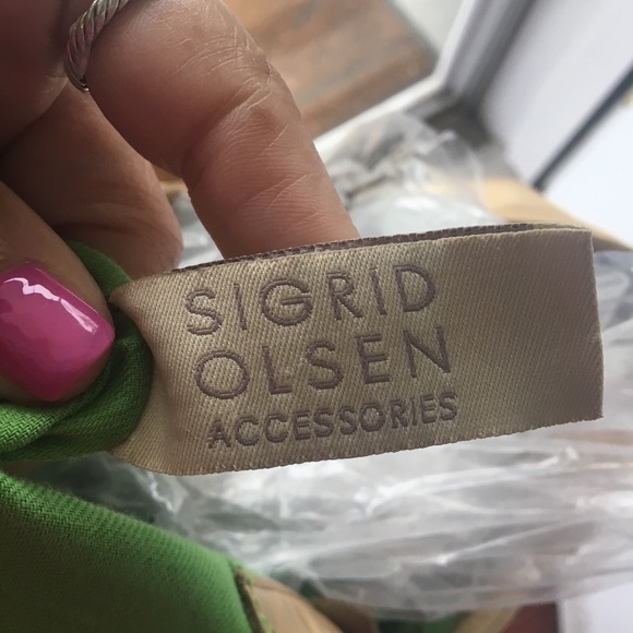 Sigrid Olsen Camel Leather Hobo Style Bag - Picture 5 of 6